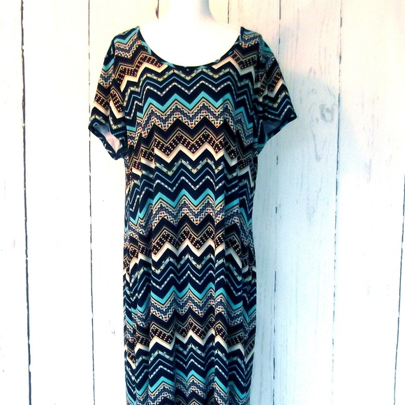 Bobbie Brooks Dresses & Skirts - Bobbie Brooks Aztec Print Maxi Dress 3X